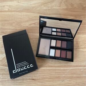 Doucce - Freematic Eyeshadow Pro Palette - 0.63oz / 18g